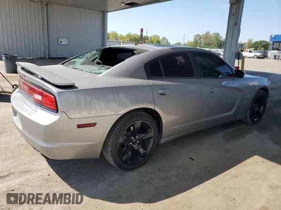 ✅ 2014 Dodge Charger RT • VIN: 2C3CDXCT1EH358747 • Lot: 71973675. Listed on Copart with 151,052 mi. Free auction sales archive from the USA and detailed vehicle history report at DreamBid. Image 3.