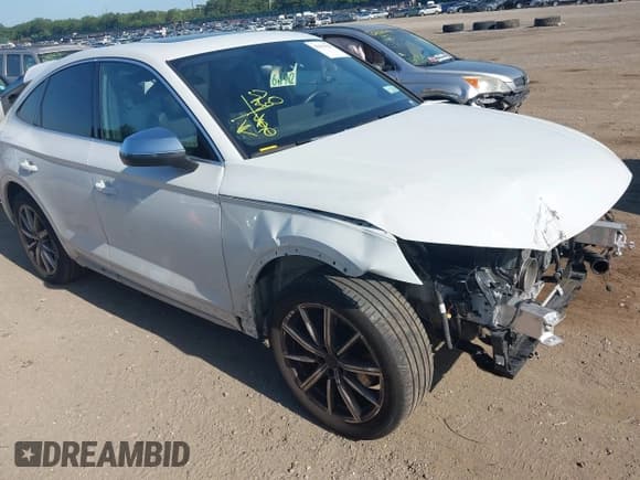 ✅ 2023 Audi SQ5 Sportback Premium Plus • VIN: WA124AFY3P2110694 • Лот: 42551929. Опубликован ранее на IAAI с пробегом 19 050 миль. Бесплатный доступ к архиву аукционных продаж из США и подробный отчёт об истории автомобиля на DreamBid. Изображение 1.