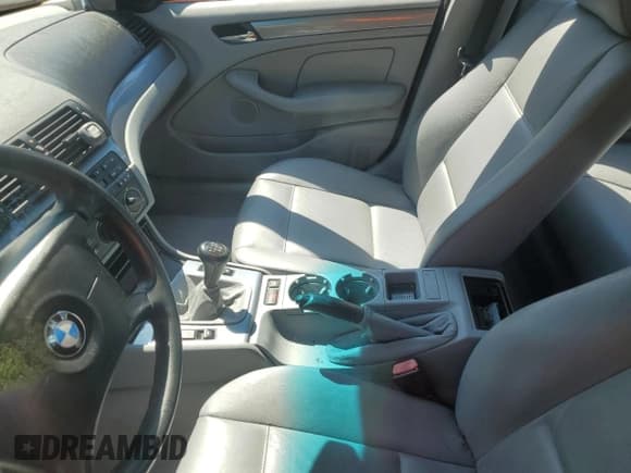 ✅ 2001 BMW 3 Series 325i • VIN: WBAAV33411FV02680 • Lot: 69913615. Listed on Copart with Not provided. Free auction sales archive from the USA and detailed vehicle history report at DreamBid. Image 7.