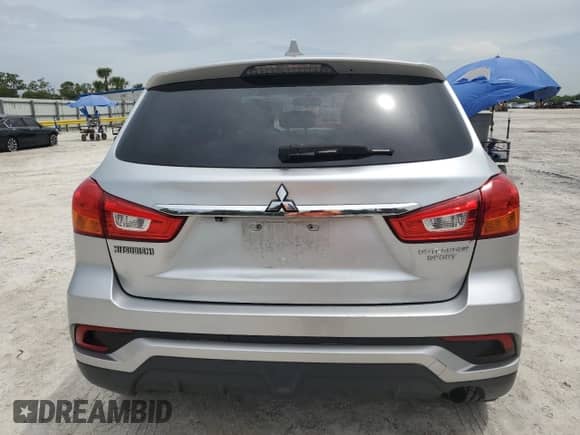 2018 Mitsubishi Outlander SE с VIN JA4AR3AW3JU012307, выставлен на аукционе Copart как лот 63191565 с пробегом 81 337 миль миль и Списание • Salvage title. История ставок и продаж доступна на DreamBid. Изображение 6.
