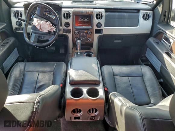 ✅ 2014 Ford F-150 XLT • VIN: 1FTFW1CT2EKF43575 • Lot: 94397265. Wystawiony na Copart z przebiegiem Nie podano. Bezpłatny archiwum sprzedaży aukcyjnych z USA i szczegółowy raport historii pojazdu na DreamBid. Zdjęcie 8.