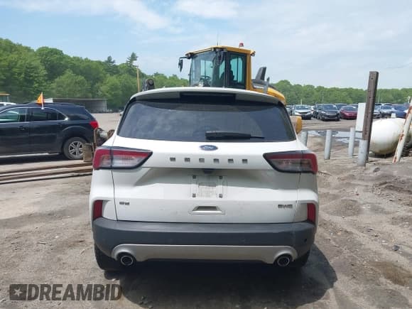 ✅ 2022 Ford Escape SE • VIN: 1FMCU9G62NUA67291 • Lot: 42350805. Listed on IAAI with 25,719 mi. Free auction sales archive from the USA and detailed vehicle history report at DreamBid. Image 16.