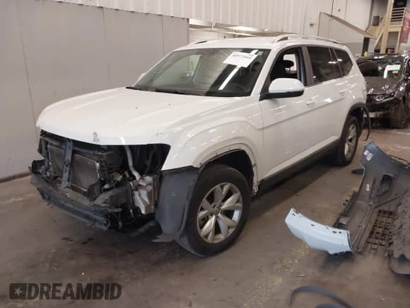 ✅ 2018 Volkswagen Atlas S • VIN: 1V2GR2CA4JC517109 • Лот: 40972060. Опубликован ранее на IAAI с пробегом 109 117 миль. Бесплатный доступ к архиву аукционных продаж из США и подробный отчёт об истории автомобиля на DreamBid. Изображение 2.