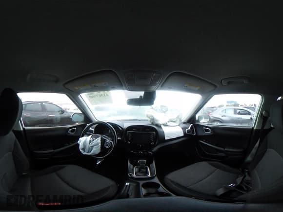 ✅ 2020 Kia Soul GT-Line • VIN: KNDJ63AUXL7701663 • Lot: 43367980. Wystawiony na IAAI z przebiegiem 74 270 mil. Bezpłatny archiwum sprzedaży aukcyjnych z USA i szczegółowy raport historii pojazdu na DreamBid. Zdjęcie 19.