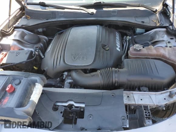 ✅ 2016 Dodge Charger R/T • VIN: 2C3CDXCT3GH340687 • Lot: 80521315. Wystawiony na Copart z przebiegiem 135 499 mil. Bezpłatny archiwum sprzedaży aukcyjnych z USA i szczegółowy raport historii pojazdu na DreamBid. Zdjęcie 11.