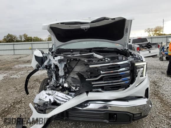 ✅ 2025 GMC Sierra 1500 SLT • VIN: 3GTUUDED2SG382460 • Лот: 87424545. Опубликован ранее на Copart с пробегом 1 028 миль. Бесплатный доступ к архиву аукционных продаж из США и подробный отчёт об истории автомобиля на DreamBid. Изображение 5.