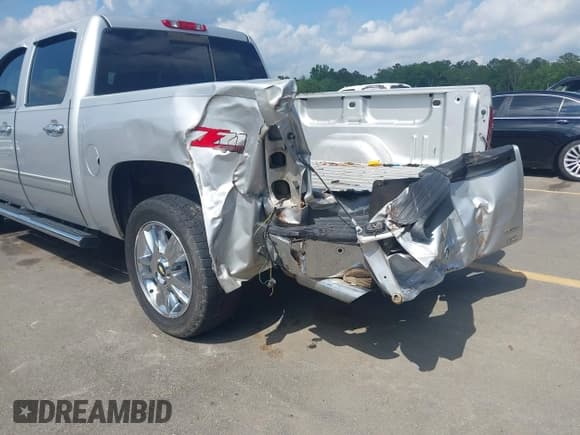 ✅ 2012 Chevrolet Silverado 1500 LTZ • VIN: 3GCPKTE79CG176934 • Lot: 42205304. Wystawiony na IAAI z przebiegiem 162 883 mil. Bezpłatny archiwum sprzedaży aukcyjnych z USA i szczegółowy raport historii pojazdu na DreamBid. Zdjęcie 6.