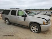 ✅ 2008 Chevrolet Suburban LTZ • VIN: 1GNFC16J48R118641 • Lot: 66723344. Wystawiony na Copart z przebiegiem 211 164 mil. Bezpłatny archiwum sprzedaży aukcyjnych z USA i szczegółowy raport historii pojazdu na DreamBid. Zdjęcie 4.