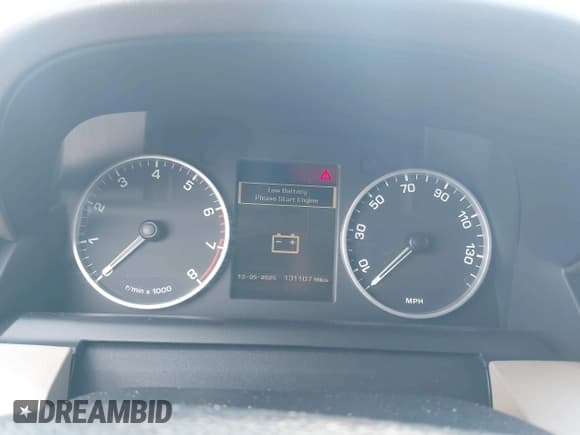 ✅ 2011 Land Rover LR4 HSE • VIN: SALAG2D47BA570625 • Lot: 42262798. Wystawiony na IAAI z przebiegiem 131 107 mil. Bezpłatny archiwum sprzedaży aukcyjnych z USA i szczegółowy raport historii pojazdu na DreamBid. Zdjęcie 7.