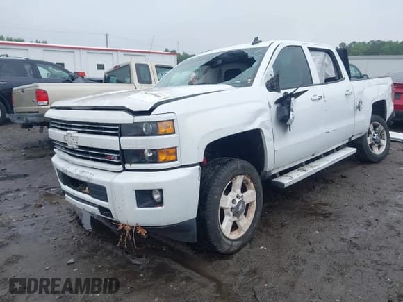 ✅ 2016 Chevrolet Silverado 2500HD LT • VIN: 1GC1KVEG1GF255684 • Lot: 42364009. Listed on IAAI with 114,467 mi. Free auction sales archive from the USA and detailed vehicle history report at DreamBid. Image 2.