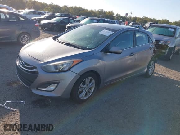 ✅ 2013 Hyundai Elantra • VIN: KMHD35LE8DU090361 • Lot: 43357047. Listed on IAAI with 158,986 mi. Free auction sales archive from the USA and detailed vehicle history report at DreamBid. Image 2.