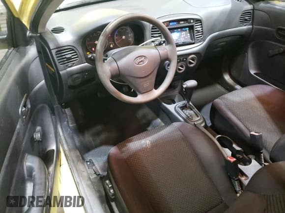 ✅ 2010 Hyundai Accent GS • VIN: KMHCM3ACXAU154426 • Лот: 41492365. Опубликован ранее на Copart с пробегом 169 100 миль. Бесплатный доступ к архиву аукционных продаж из США и подробный отчёт об истории автомобиля на DreamBid. Изображение 8.