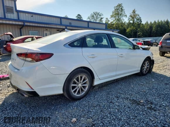✅ 2019 Hyundai Sonata SE • VIN: 5NPE24AF7KH743545 • Лот: 81095525. Опубликован ранее на Copart с пробегом 57 746 миль. Бесплатный доступ к архиву аукционных продаж из США и подробный отчёт об истории автомобиля на DreamBid. Изображение 3.