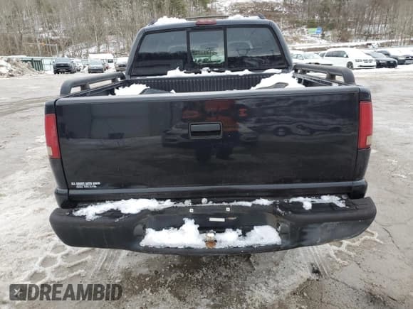 ✅ 2003 Chevrolet S-10 LS • VIN: 1GCDT13X43K179160 • Лот: 87751395. Опубликован ранее на Copart с пробегом 258 238 миль. Бесплатный доступ к архиву аукционных продаж из США и подробный отчёт об истории автомобиля на DreamBid. Изображение 6.