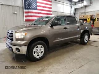 ✅ 2013 Toyota Tundra • VIN: 5TFDM5F18DX041413 • Lot: 56539215. Wystawiony na Copart z przebiegiem 107 538 mil. Bezpłatny archiwum sprzedaży aukcyjnych z USA i szczegółowy raport historii pojazdu na DreamBid. Zdjęcie 1.