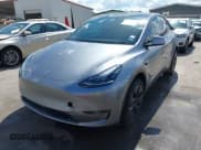 ✅ 2024 Tesla Model Y Long Range • VIN: 7SAYGDEE5RA333769 • Lot: 43258808. Wystawiony na IAAI z przebiegiem 21 647 mil. Bezpłatny archiwum sprzedaży aukcyjnych z USA i szczegółowy raport historii pojazdu na DreamBid. Zdjęcie 22.