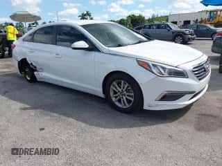 2015 Hyundai Sonata SE z VIN 5NPE24AF4FH212048, wystawiony jako IAAI lot #43514731 z przebiegiem 120 895 mil mil oraz . Historia ofert i sprzedaży dostępna na DreamBid. Obrazek 1.