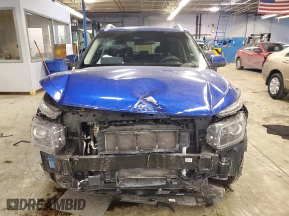 ✅ 2023 Hyundai Venue Limited • VIN: KMHRC8A32PU251493 • Lot: 42586245. Listed on Copart with 10,112 mi. Free auction sales archive from the USA and detailed vehicle history report at DreamBid. Image 5.