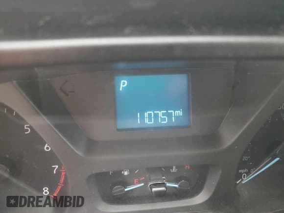 ✅ 2018 Ford Transit • VIN: 1FTYE1ZM3JKA81596 • Лот: 91465585. Опубликован ранее на Copart с пробегом 110 757 миль. Бесплатный доступ к архиву аукционных продаж из США и подробный отчёт об истории автомобиля на DreamBid. Изображение 9.