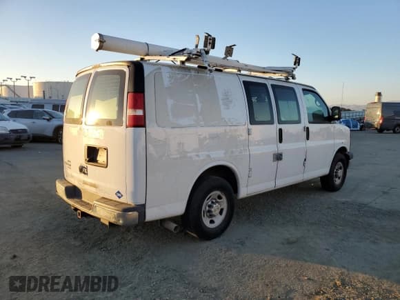 ✅ 2014 Chevrolet Express Cargo • VIN: 1GCWGFCB0E1122350 • Lot: 58278045. Listed on Copart with 99,593 mi. Free auction sales archive from the USA and detailed vehicle history report at DreamBid. Image 3.