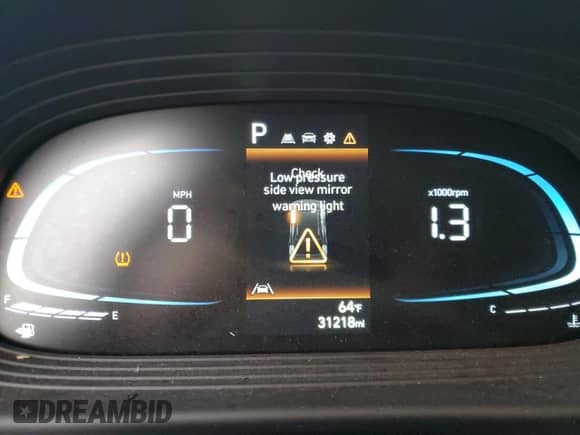 2023 Hyundai Venue Limited with VIN KMHRC8A31PU235642, listed as a Copart auction lot 86133125 with 31,218 mi miles and Salvage title. Bid and sale history available at DreamBid. Image 9.