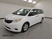 ✅ 2016 Toyota Sienna L • VIN: 5TDZK3DC2GS708751 • Lot: 85431035. Wystawiony na Copart z przebiegiem 79 968 mil. Bezpłatny archiwum sprzedaży aukcyjnych z USA i szczegółowy raport historii pojazdu na DreamBid. Zdjęcie 1.