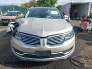 ✅ 2017 Lincoln MKX Select • VIN: 2LMPJ8KR5HBL50935 • Lot: 43394529. Listed on IAAI with 50,195 mi. Free auction sales archive from the USA and detailed vehicle history report at DreamBid. Image 12.