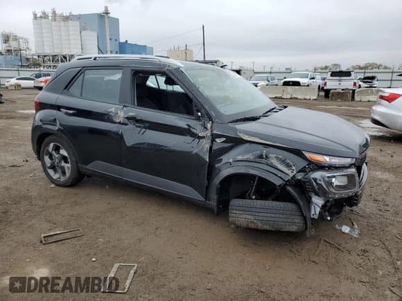 ✅ 2024 Hyundai Venue SEL • VIN: KMHRC8A38RU336826 • Lot: 80954914. Listed on Copart with 2,687 mi. Free auction sales archive from the USA and detailed vehicle history report at DreamBid. Image 4.