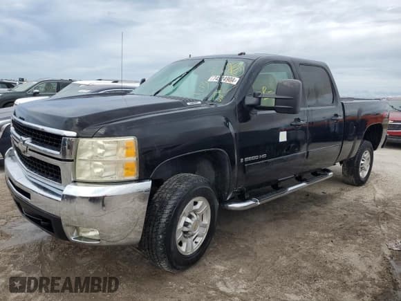 ✅ 2008 Chevrolet Silverado 2500HD Work Truck • VIN: 1GCHK23K68F221598 • Lot: 74924904. Wystawiony na Copart z przebiegiem Nie podano. Bezpłatny archiwum sprzedaży aukcyjnych z USA i szczegółowy raport historii pojazdu na DreamBid. Zdjęcie 1.