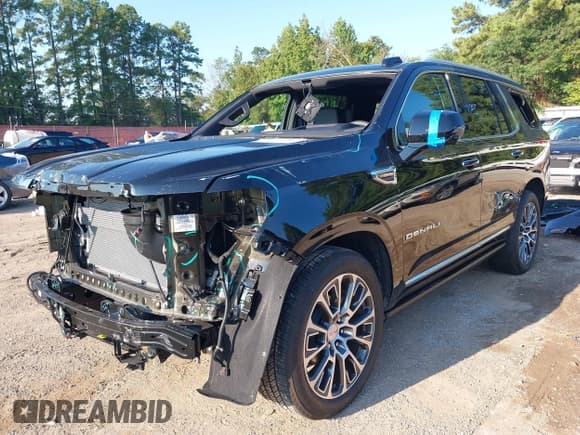 ✅ 2025 GMC Yukon Denali • VIN: 1GKS2DRL7SR358285 • Лот: 43070986. Опубликован ранее на IAAI с пробегом 1 124 миль. Бесплатный доступ к архиву аукционных продаж из США и подробный отчёт об истории автомобиля на DreamBid. Изображение 2.