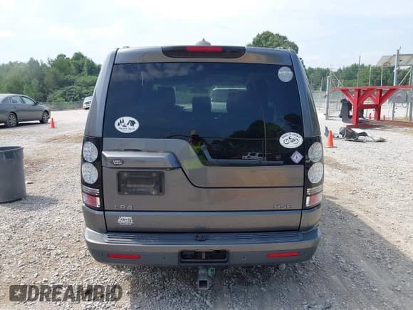 ✅ 2016 Land Rover LR4 HSE • VIN: SALAG2V68GA793988 • Lot: 42878308. Listed on IAAI with 142,738 mi. Free auction sales archive from the USA and detailed vehicle history report at DreamBid. Image 16.