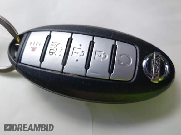 ✅ 2017 Nissan Maxima SR • VIN: 1N4AA6AP6HC417848 • Лот: 43279235. Опубликован ранее на IAAI с пробегом 93 855 миль. Бесплатный доступ к архиву аукционных продаж из США и подробный отчёт об истории автомобиля на DreamBid. Изображение 11.