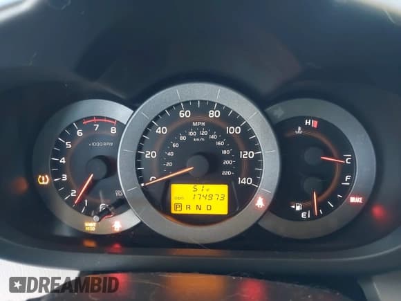 ✅ 2009 Toyota RAV4 • VIN: JTMBF35V695007158 • Lot: 43422723. Wystawiony na IAAI z przebiegiem 174 973 mil. Bezpłatny archiwum sprzedaży aukcyjnych z USA i szczegółowy raport historii pojazdu na DreamBid. Zdjęcie 7.