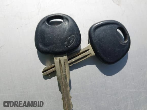 ✅ 2010 Hyundai Accent GLS • VIN: KMHCN4AC1AU515898 • Лот: 40403584. Опубликован ранее на IAAI с пробегом 150 092 миль. Бесплатный доступ к архиву аукционных продаж из США и подробный отчёт об истории автомобиля на DreamBid. Изображение 11.