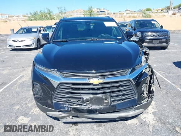 2019 Chevrolet Blazer z VIN 3GNKBDRS7KS680237, wystawiony jako IAAI lot #43514162 z przebiegiem 94 324 mil mil oraz . Historia ofert i sprzedaży dostępna na DreamBid. Obrazek 12.