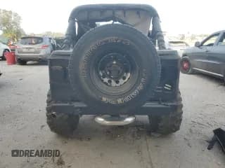 ✅ 1986 Jeep CJ • VIN: 1JCCM87E9GT012320 • Lot: 76745944. Wystawiony na Copart z przebiegiem 185 443 mil. Bezpłatny archiwum sprzedaży aukcyjnych z USA i szczegółowy raport historii pojazdu na DreamBid. Zdjęcie 6.