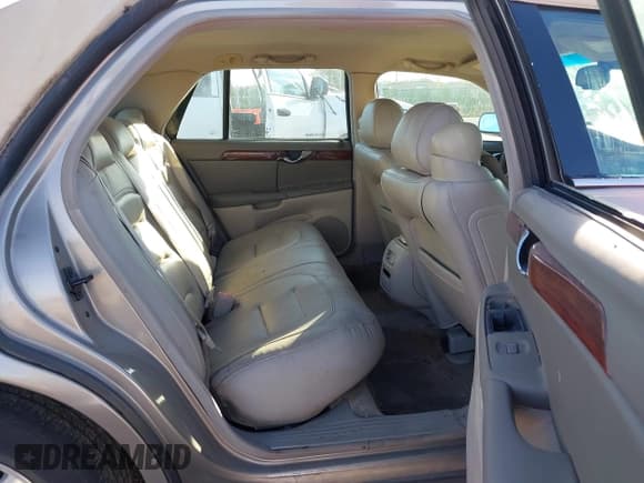 ✅ 2003 Cadillac DeVille • VIN: 1G6KD54Y73U225557 • Lot: 43550577. Wystawiony na IAAI z przebiegiem 161 565 mil. Bezpłatny archiwum sprzedaży aukcyjnych z USA i szczegółowy raport historii pojazdu na DreamBid. Zdjęcie 8.