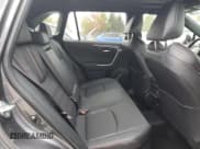 ✅ 2024 Toyota RAV4 XSE • VIN: JTMFB3FV3RD193579 • Лот: 85823335. Опубликован ранее на Copart с пробегом 6 931 миль. Бесплатный доступ к архиву аукционных продаж из США и подробный отчёт об истории автомобиля на DreamBid. Изображение 11.