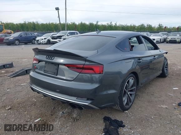 ✅ 2018 Audi S5 Sportback Prestige • VIN: WAUC4CF51JA091357 • Lot: 43384219. Listed on IAAI with 82,561 mi. Free auction sales archive from the USA and detailed vehicle history report at DreamBid. Image 4.