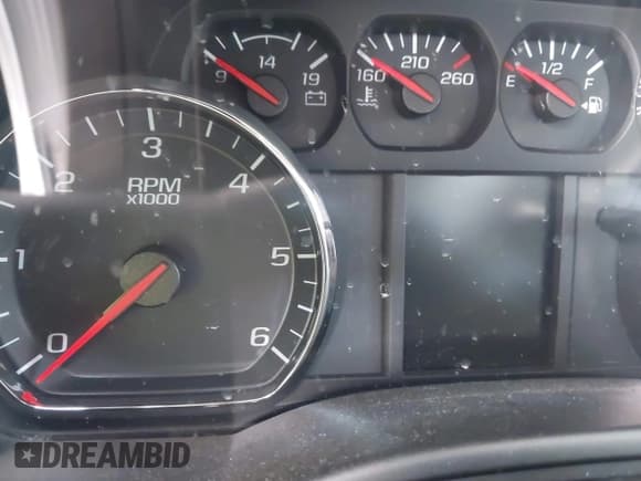 ✅ 2016 Chevrolet Suburban Commercial • VIN: 1GNSKKEC0GR427659 • Lot: 43647762. Wystawiony na IAAI z przebiegiem Nie podano. Bezpłatny archiwum sprzedaży aukcyjnych z USA i szczegółowy raport historii pojazdu na DreamBid. Zdjęcie 15.