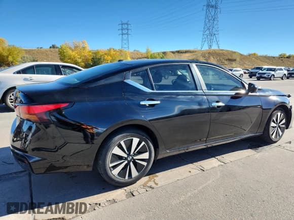 ✅ 2021 Nissan Altima SV • VIN: 1N4BL4DV1MN418577 • Lot: 86409285. Wystawiony na Copart z przebiegiem 69 443 mil. Bezpłatny archiwum sprzedaży aukcyjnych z USA i szczegółowy raport historii pojazdu na DreamBid. Zdjęcie 3.