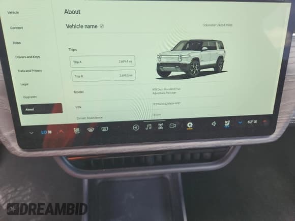 ✅ 2024 Rivian R1S Adventure • VIN: 7PDSGBBA2RN044497 • Lot: 61506055. Listed on Copart with 24,253 mi. Free auction sales archive from the USA and detailed vehicle history report at DreamBid. Image 9.