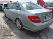 ✅ 2014 Mercedes-Benz C 250 Sport • VIN: WDDGF4HB5EA956477 • Lot: 43284807. Wystawiony na IAAI z przebiegiem 143 478 mil. Bezpłatny archiwum sprzedaży aukcyjnych z USA i szczegółowy raport historii pojazdu na DreamBid. Zdjęcie 3.
