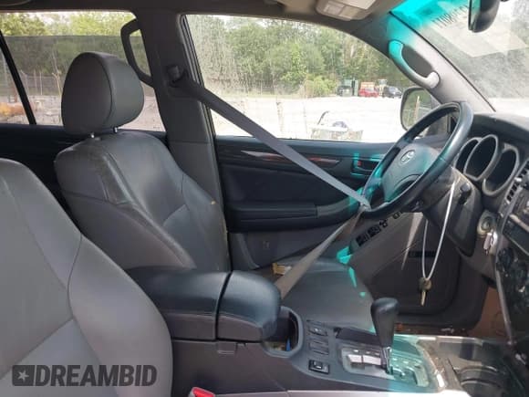 ✅ 2005 Toyota 4Runner Limited • VIN: JTEBT17R750051203 • Lot: 42298011. Listed on IAAI with 265,136 mi. Free auction sales archive from the USA and detailed vehicle history report at DreamBid. Image 5.