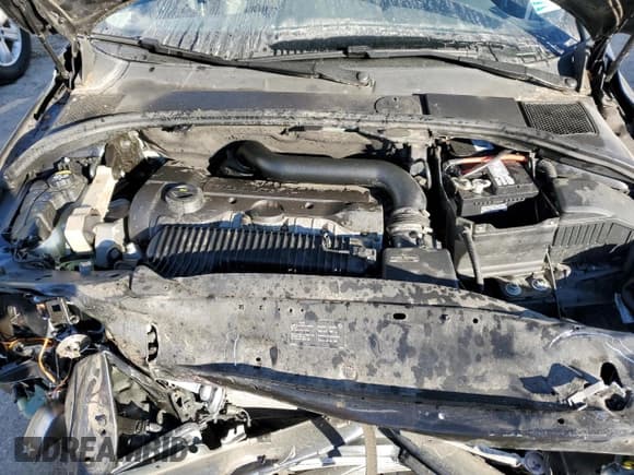 ✅ 2016 Volvo XC70 • VIN: YV4612NX6G1269114 • Лот: 40865344. Опубликован ранее на Copart с пробегом 40 584 миль. Бесплатный доступ к архиву аукционных продаж из США и подробный отчёт об истории автомобиля на DreamBid. Изображение 11.