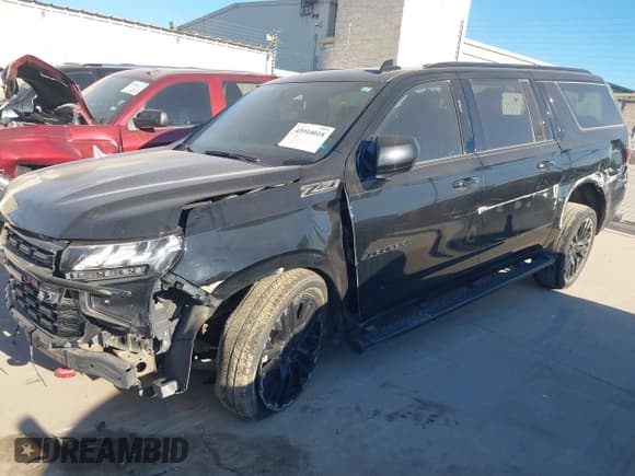 ✅ 2021 Chevrolet Suburban Z71 • VIN: 1GNSKDKD5MR348282 • Лот: 43910018. Опубликован ранее на IAAI с пробегом 212 014 миль. Бесплатный доступ к архиву аукционных продаж из США и подробный отчёт об истории автомобиля на DreamBid. Изображение 21.