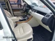 ✅ 2012 Land Rover Range Rover Sport SC • VIN: SALSH2E41CA746022 • Lot: 43198702. Wystawiony na IAAI z przebiegiem 120 210 mil. Bezpłatny archiwum sprzedaży aukcyjnych z USA i szczegółowy raport historii pojazdu na DreamBid. Zdjęcie 5.