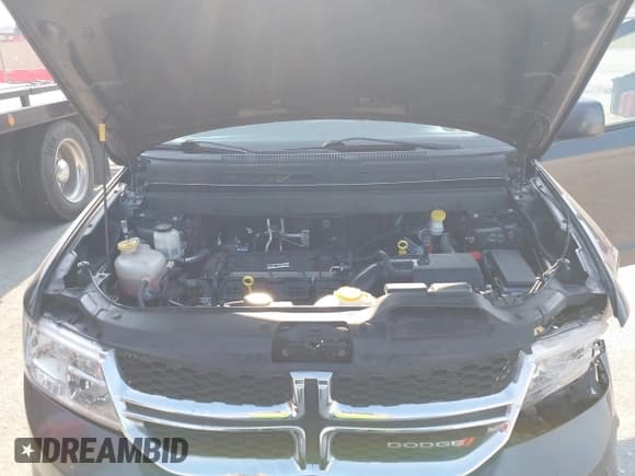 ✅ 2019 Dodge Journey SE • VIN: 3C4PDCBB5KT746730 • Lot: 42922945. Wystawiony na IAAI z przebiegiem 122 403 mil. Bezpłatny archiwum sprzedaży aukcyjnych z USA i szczegółowy raport historii pojazdu na DreamBid. Zdjęcie 10.