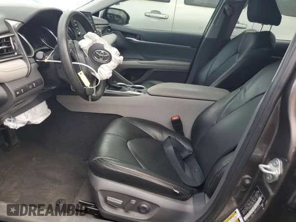 2021 Toyota Camry LE z VIN 4T1C11BK7MU024708, wystawiony jako Copart lot #65838875 z przebiegiem 39 048 mil mil oraz Nie do naprawy • Non repairable. Historia ofert i sprzedaży dostępna na DreamBid. Obrazek 7.