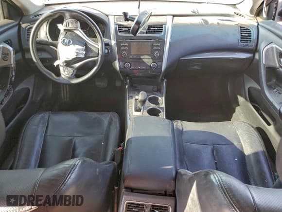 ✅ 2015 Nissan Altima SL • VIN: 1N4AL3AP0FC111492 • Lot: 91649275. Listed on Copart with 249,390 mi. Free auction sales archive from the USA and detailed vehicle history report at DreamBid. Image 8.